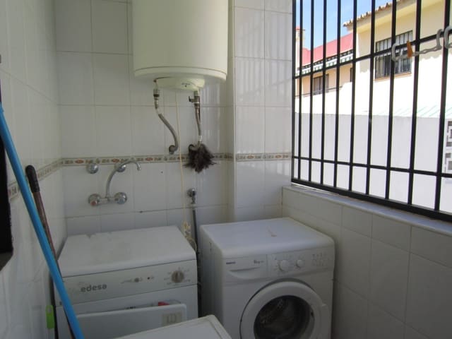 4 slaapkamer Rijtjeshuis te huur in Alhaurín de la Torre met zwembad - € 1.700 (Ref: 9108409)