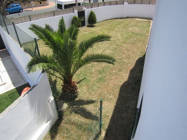 4 slaapkamer Rijtjeshuis te huur in Alhaurín de la Torre met zwembad - € 1.700 (Ref: 9108409)