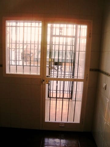 4 slaapkamer Rijtjeshuis te huur in Alhaurín de la Torre met zwembad - € 1.700 (Ref: 9108409)