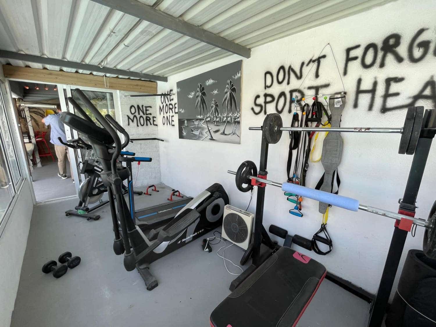 5 bedroom Villa for sale in Alhaurin el Grande with pool - € 590,000 (Ref: 9141312)