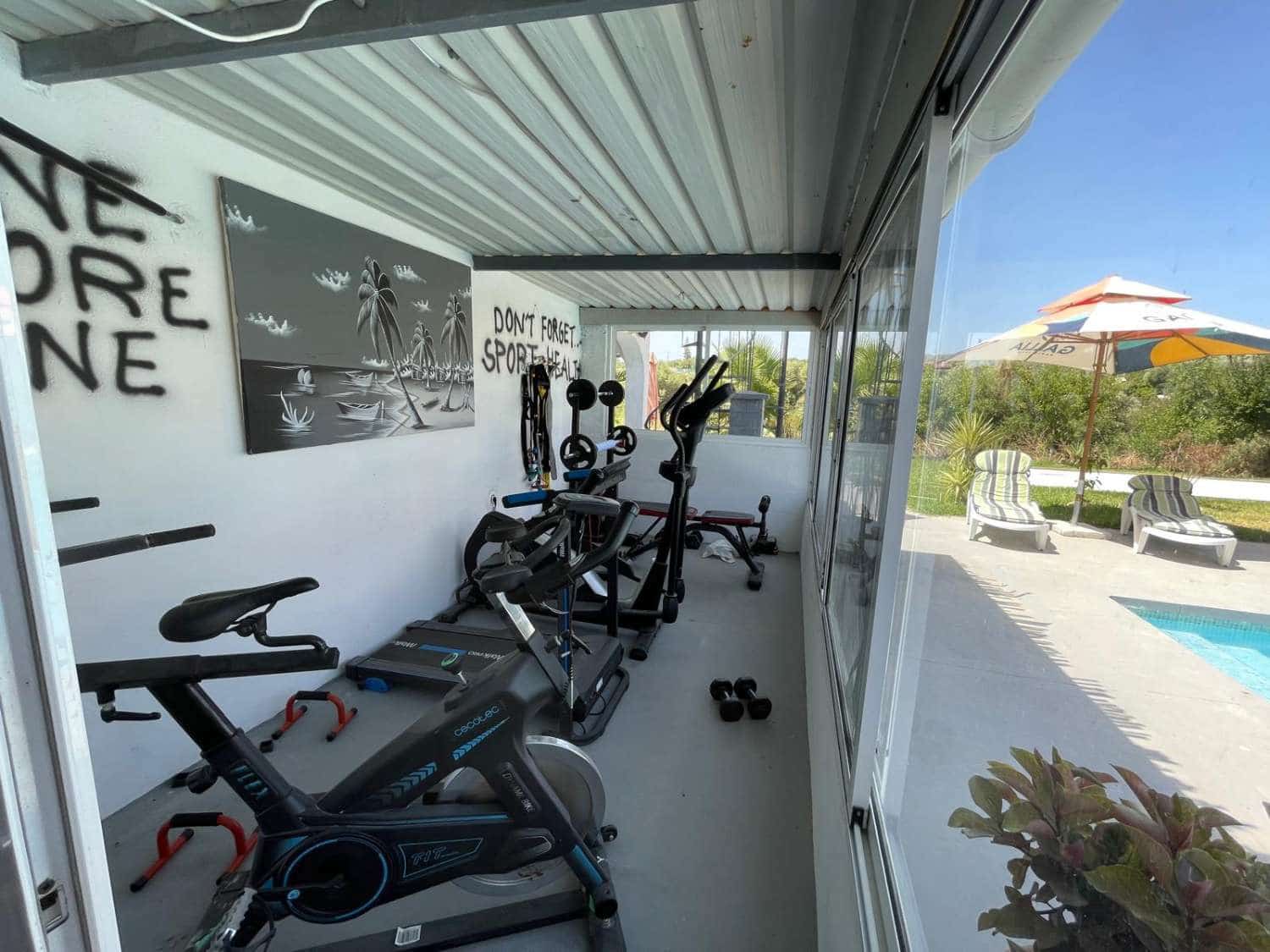 5 bedroom Villa for sale in Alhaurin el Grande with pool - € 590,000 (Ref: 9141312)