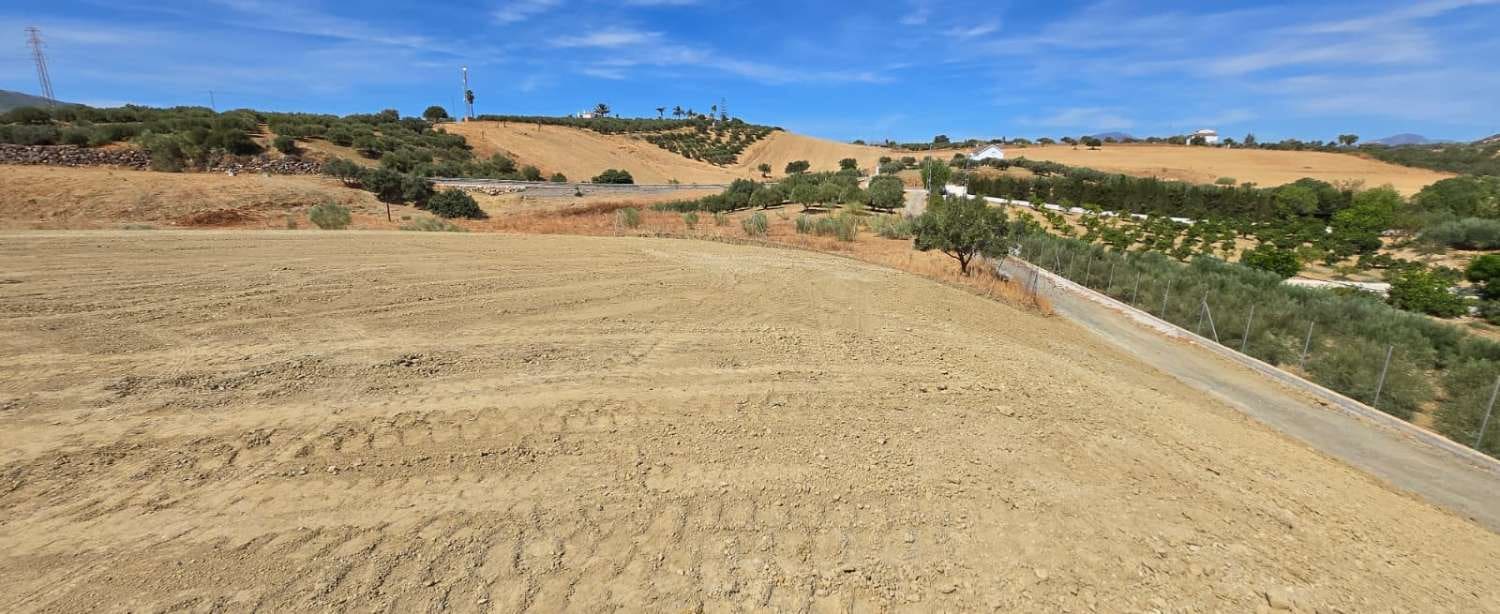 Finca/Landehus til salg i Alhaurin de la Torre - € 79.000 (Ref: 9202166)