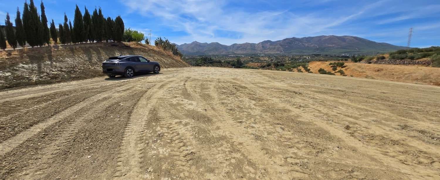 Finca/Landehus til salg i Alhaurin de la Torre - € 79.000 (Ref: 9202166)