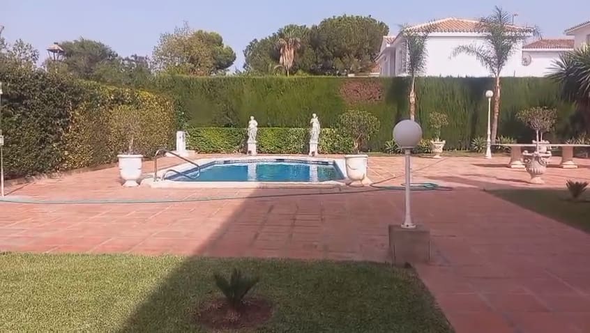 5 soverom Villa til salgs i Alhaurin de la Torre med svømmebasseng - € 1 200 000 (Ref: 9217009)