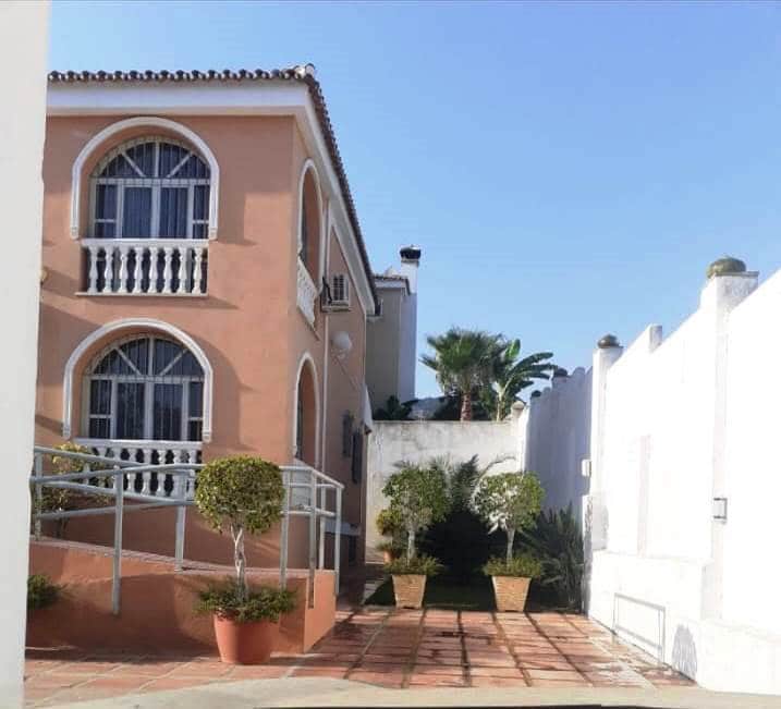 5 soverom Villa til salgs i Alhaurin de la Torre med svømmebasseng - € 1 200 000 (Ref: 9217009)