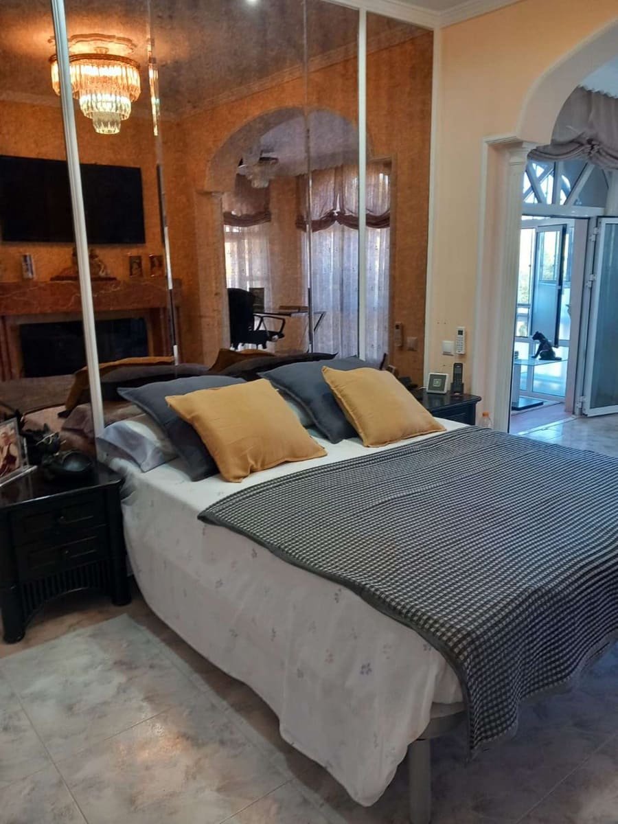 5 soverom Villa til salgs i Alhaurin de la Torre med svømmebasseng - € 1 200 000 (Ref: 9217009)