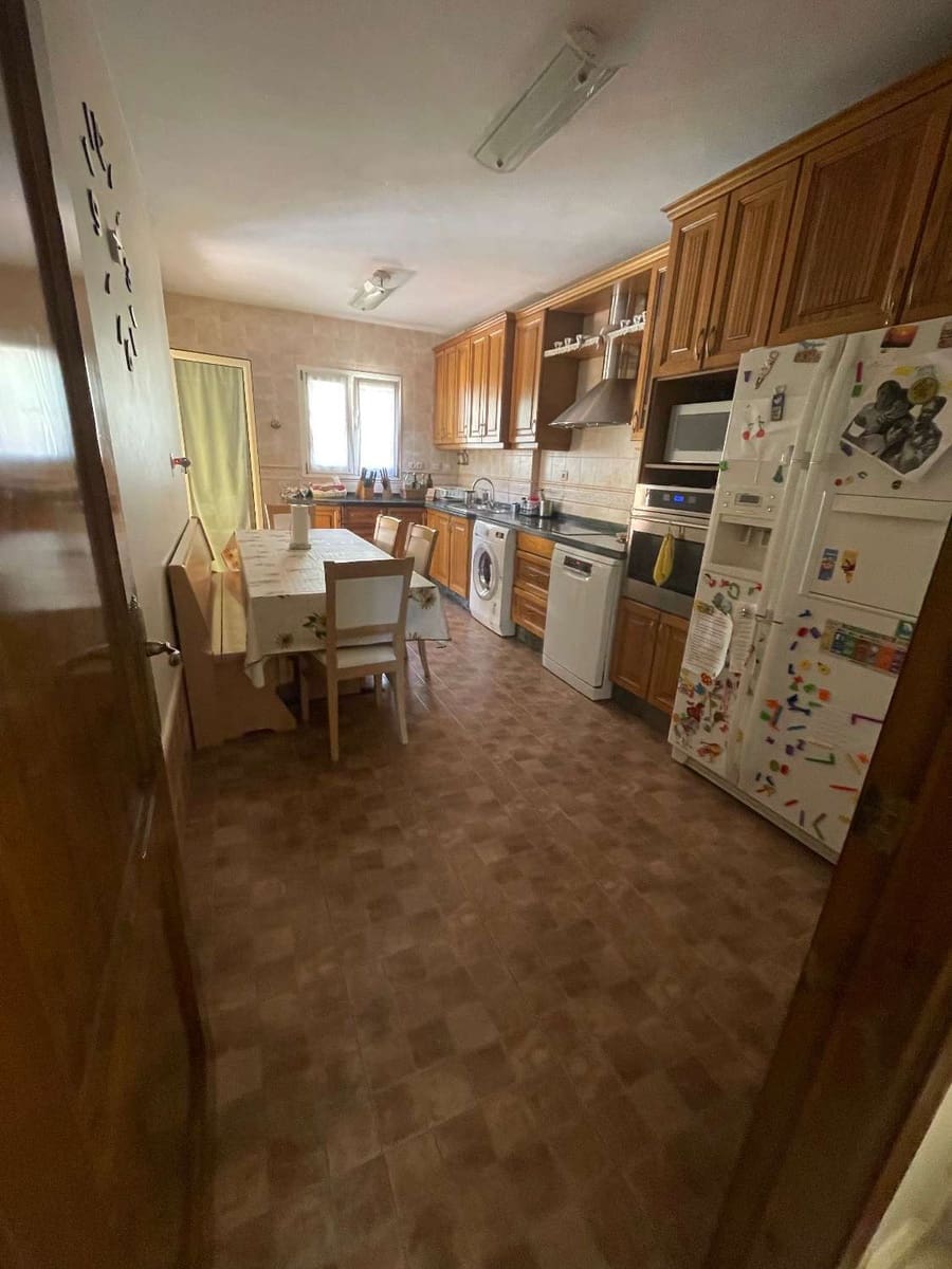 6 soveværelse Semi-Rækkehus til salg i Alhaurin de la Torre med swimmingpool garage - € 649.000 (Ref: 9226188)