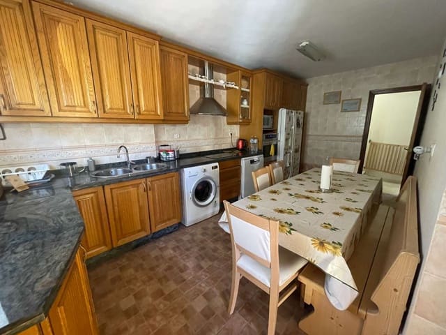 6 soveværelse Semi-Rækkehus til salg i Alhaurín de la Torre med swimmingpool garage - € 649.000 (Ref: 9226188)