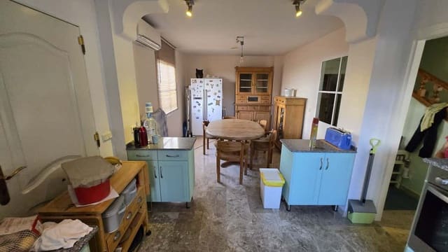 3 slaapkamer Halfvrijstaande villa te koop in Alhaurín de la Torre met garage - € 490.000 (Ref: 9251838)