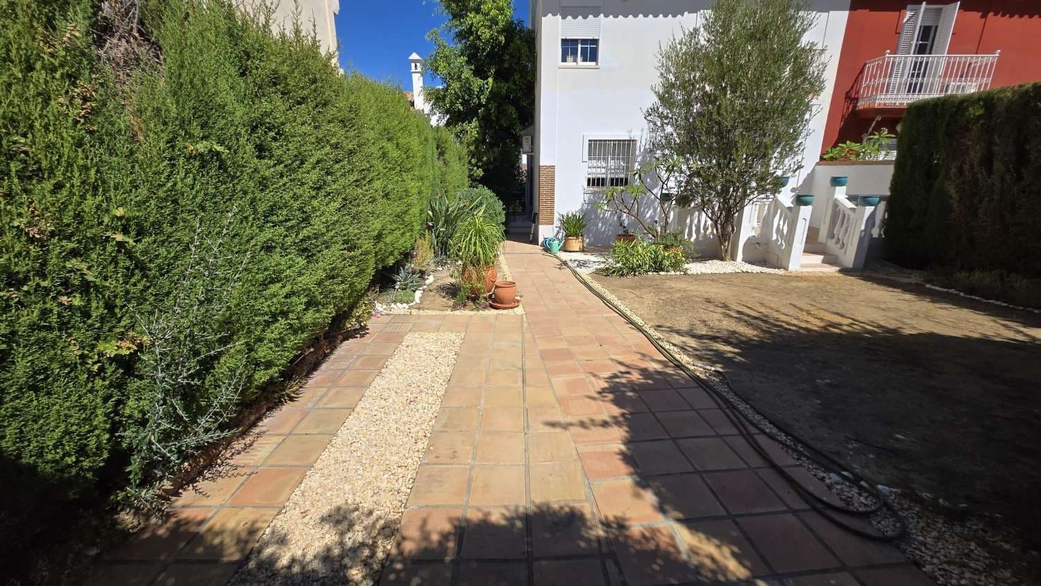 3 sypialnia Dom blizniak na sprzedaż w Alhaurin de la Torre z garażem - 490 000 € (Ref: 9251838)