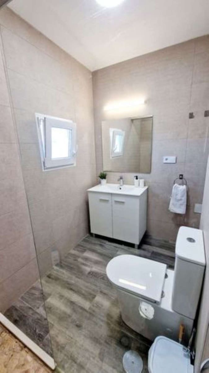 3 bedroom Villa for rent in Alhaurin de la Torre with pool garage - € 2,750 (Ref: 9272055)