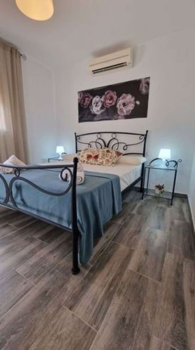 3 bedroom Villa for rent in Alhaurin de la Torre with pool garage - € 2,750 (Ref: 9272055)