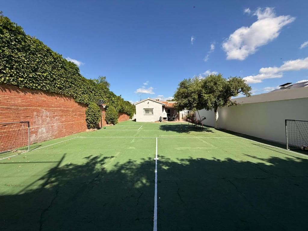 3 bedroom Villa for rent in Alhaurin de la Torre with pool garage - € 2,750 (Ref: 9272055)