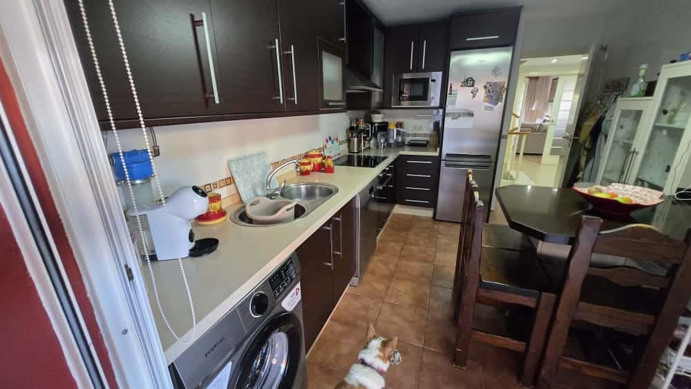 4 soveværelse Semi-Rækkehus til salg i Alhaurin de la Torre med swimmingpool - € 550.000 (Ref: 9325924)