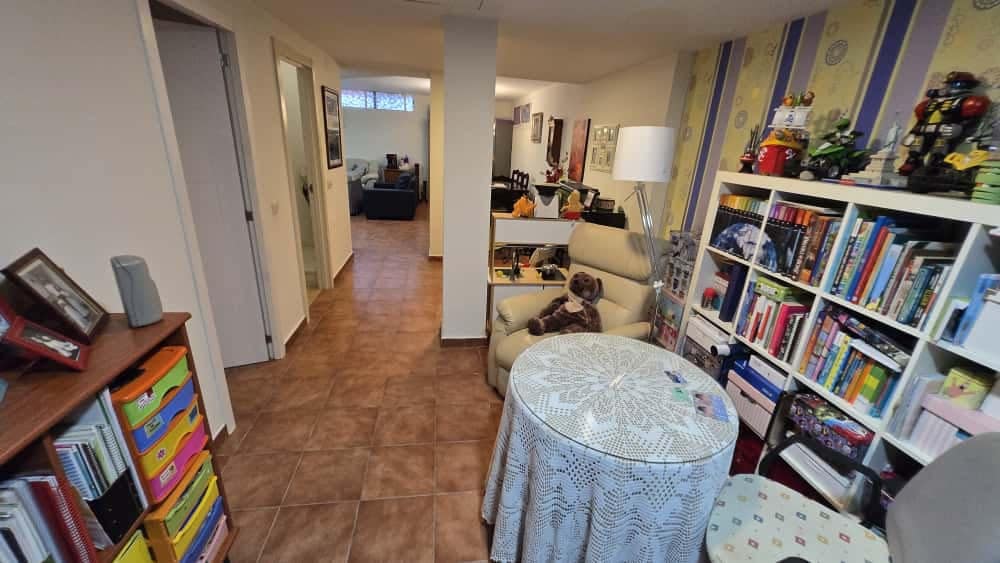 4 soveværelse Semi-Rækkehus til salg i Alhaurin de la Torre med swimmingpool - € 550.000 (Ref: 9325924)