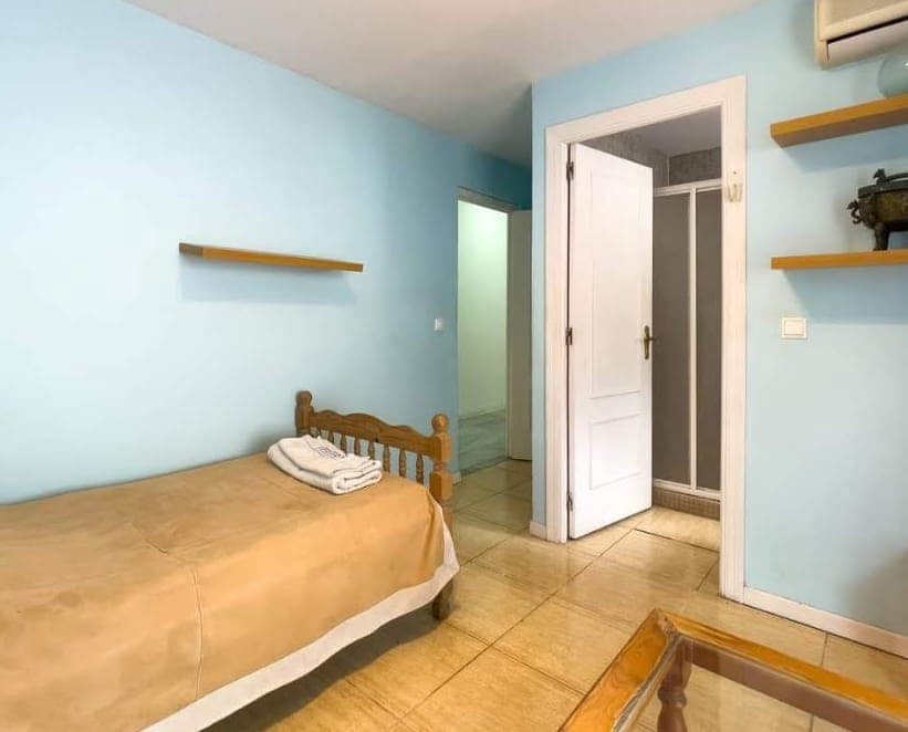 7 bedroom Villa for sale in Alhaurin de la Torre with pool - € 625,000 (Ref: 9491068)