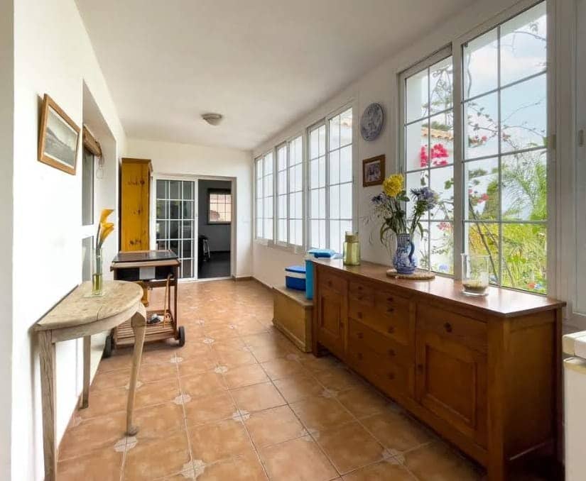 7 bedroom Villa for sale in Alhaurin de la Torre with pool - € 625,000 (Ref: 9491068)