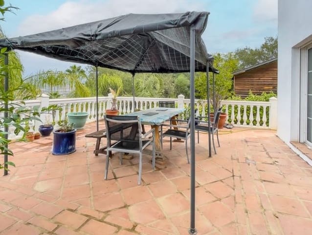 7 chambre Villa/Maison à vendre à Alhaurín de la Torre avec piscine - 625 000 € (Ref: 9491068)