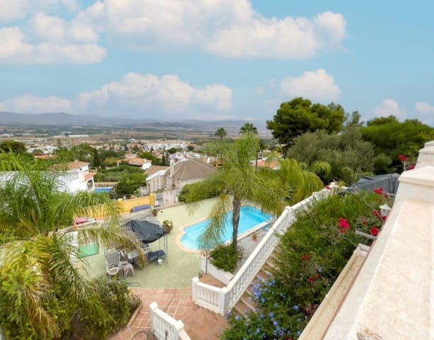 7 chambre Villa/Maison à vendre à Alhaurín de la Torre avec piscine - 625 000 € (Ref: 9491068)