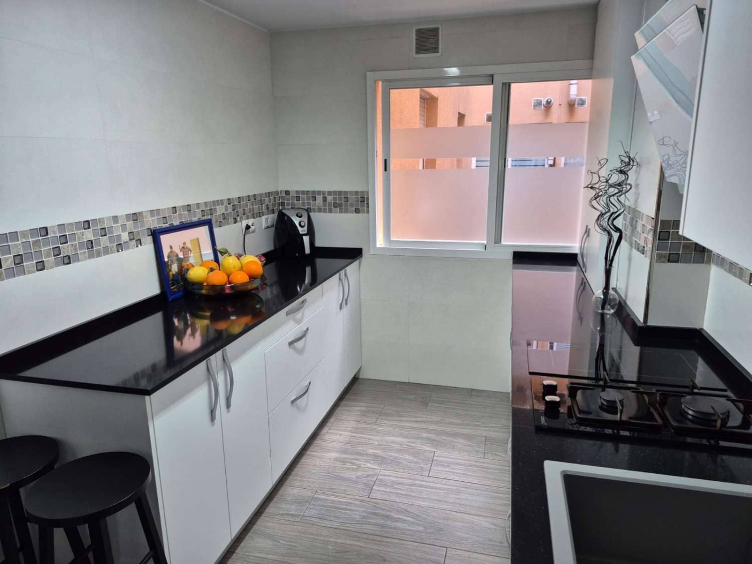 3 sypialnia Mieszkanie na sprzedaż w Alhaurin de la Torre z basenem garażem - 375 000 € (Ref: 9535496)