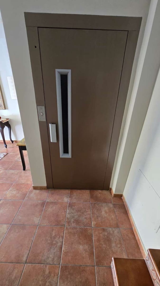 Adosado de 4 habitaciones en Alhaurín de la Torre en venta - 625.000 € (Ref: 9607157)