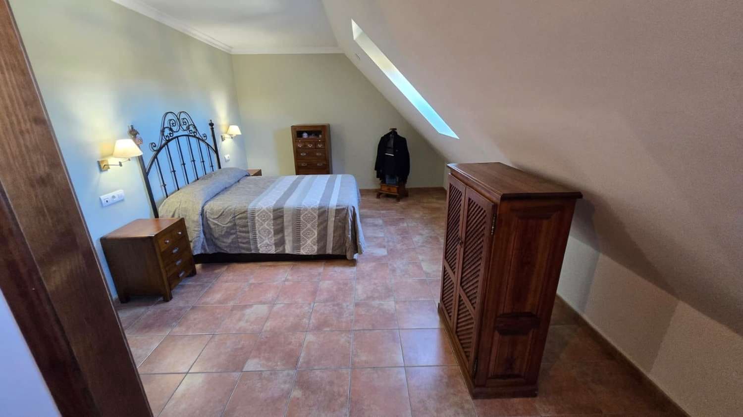 Adosado de 4 habitaciones en Alhaurín de la Torre en venta - 625.000 € (Ref: 9607157)