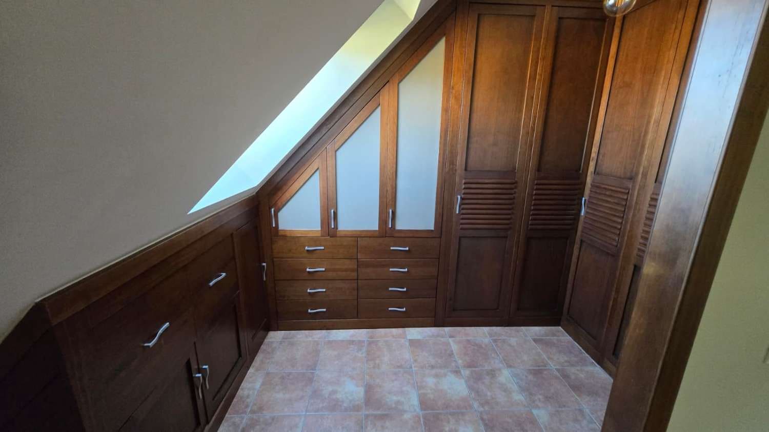 Adosado de 4 habitaciones en Alhaurín de la Torre en venta - 625.000 € (Ref: 9607157)