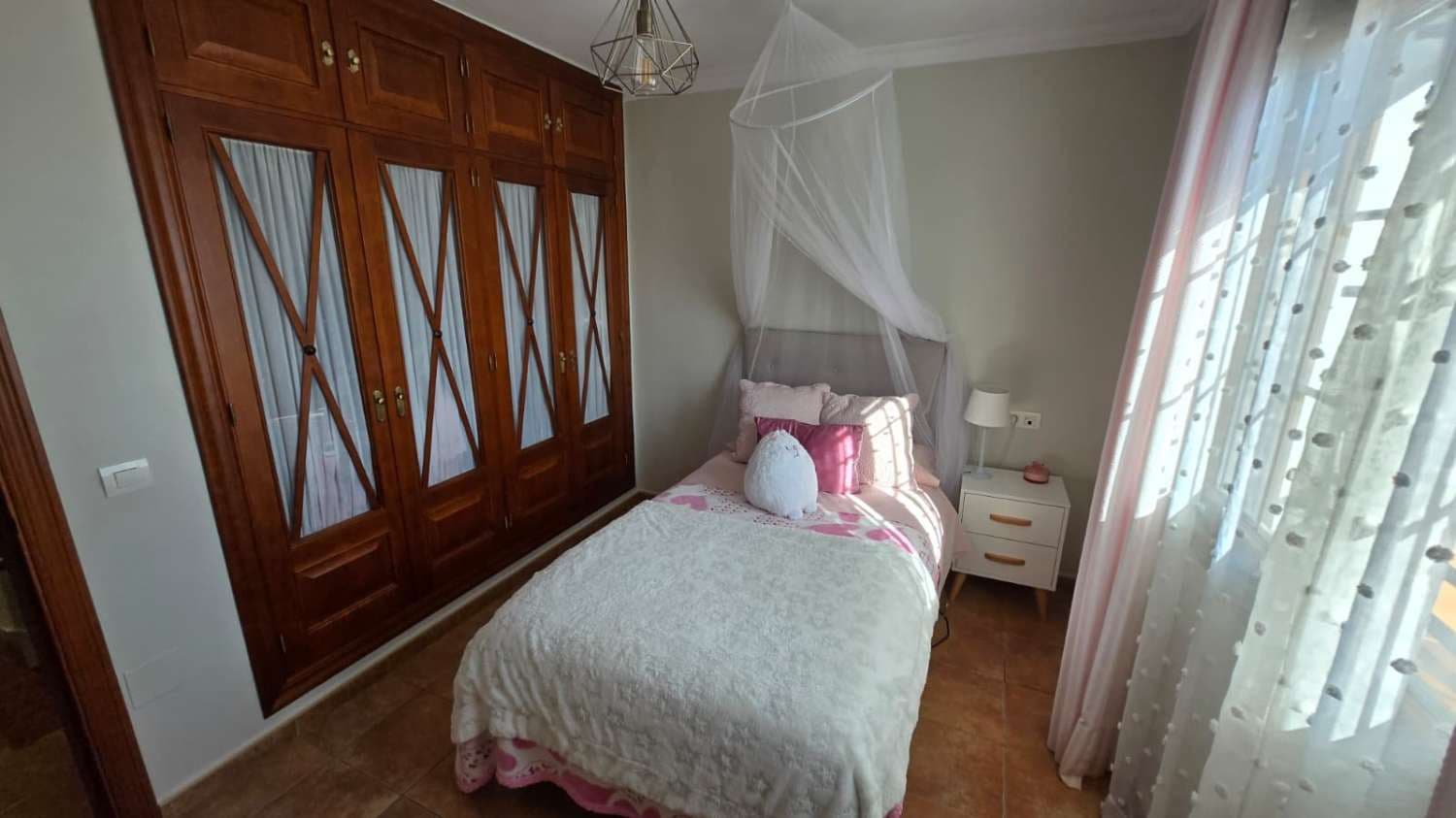 Adosado de 4 habitaciones en Alhaurín de la Torre en venta - 625.000 € (Ref: 9607157)