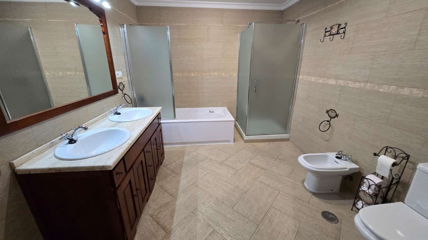 4 bedroom Terraced Villa for sale in Alhaurin de la Torre - € 625,000 (Ref: 9607157)