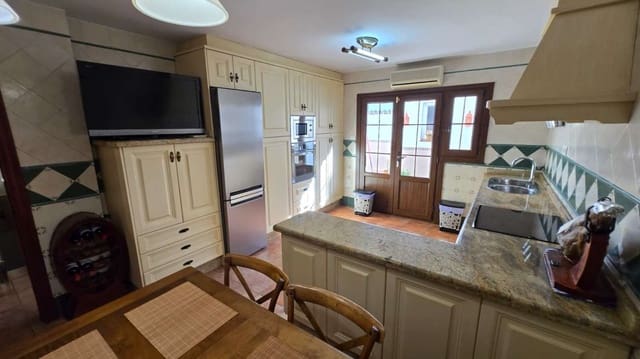 4 bedroom Terraced Villa for sale in Alhaurín de la Torre - € 625,000 (Ref: 9607157)