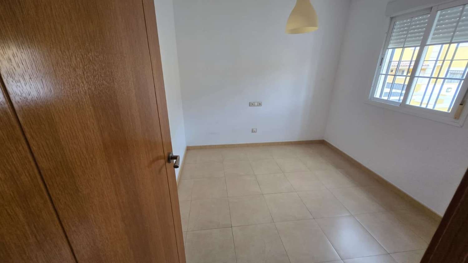 Adosado de 4 habitaciones en Alhaurín de la Torre en venta con piscina garaje - 410.000 € (Ref: 9643716)