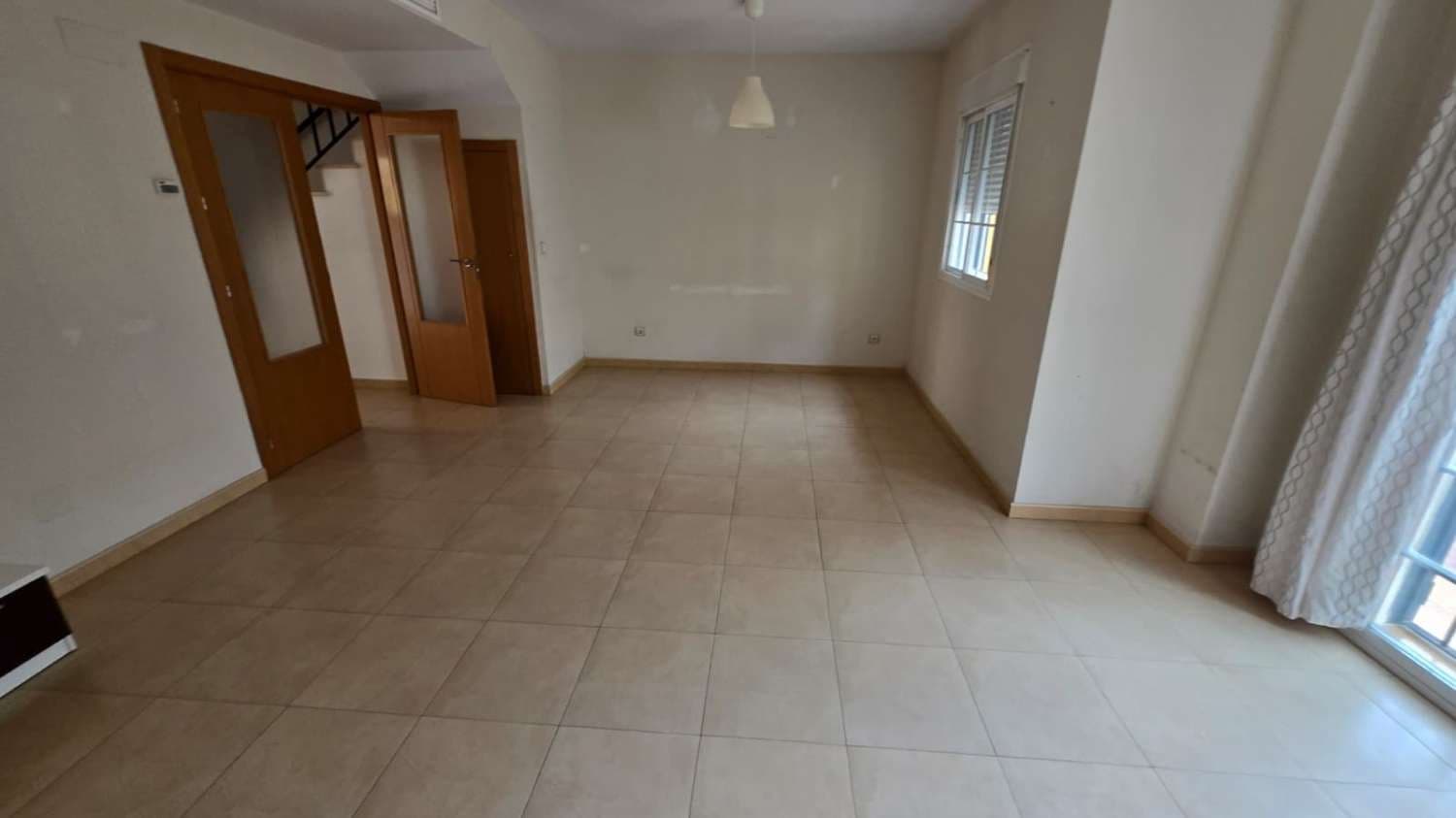 Adosado de 4 habitaciones en Alhaurín de la Torre en venta con piscina garaje - 410.000 € (Ref: 9643716)