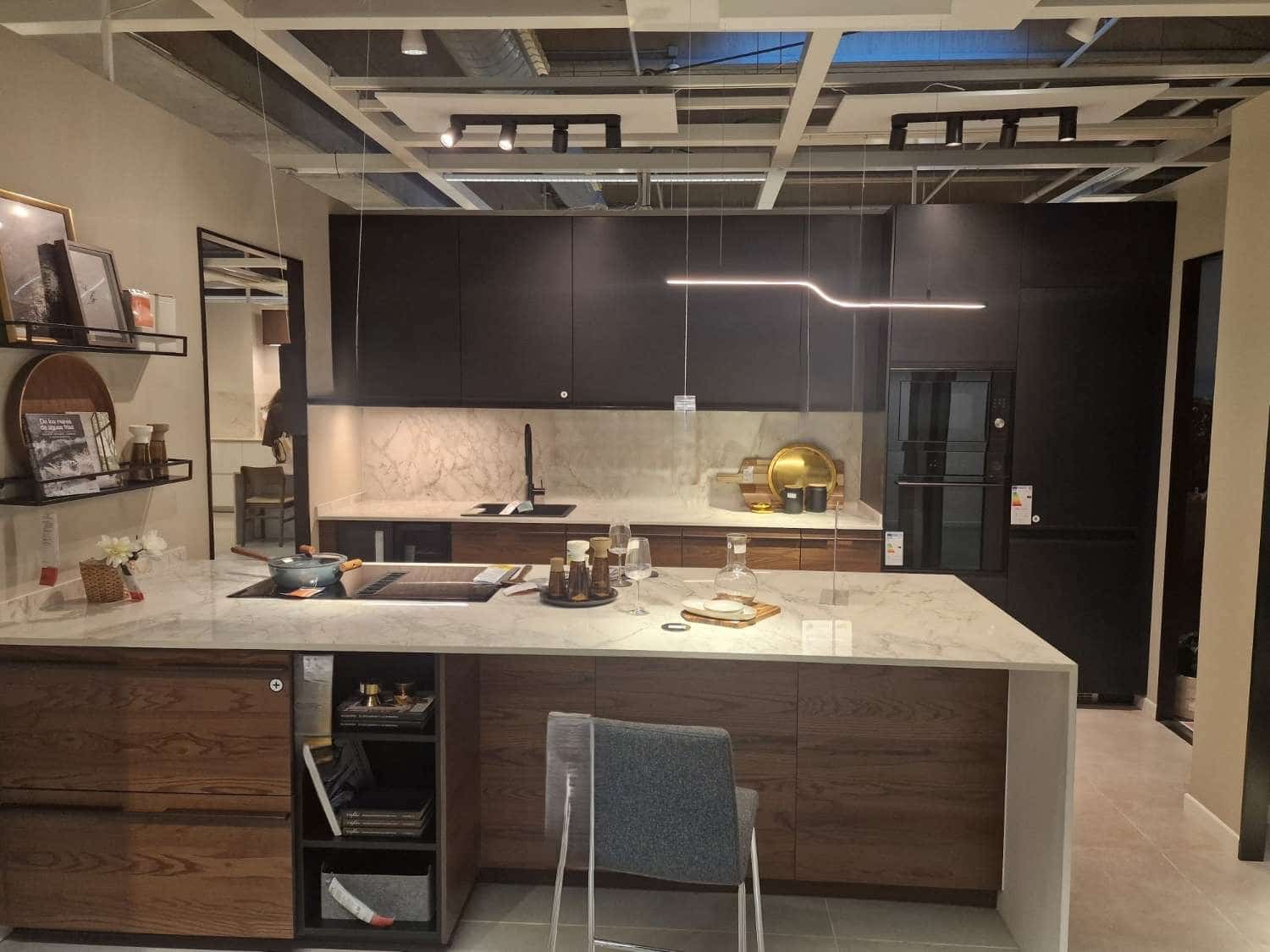 5 bedroom Villa for sale in Alhaurin de la Torre with pool garage - € 975,000 (Ref: 9676726)