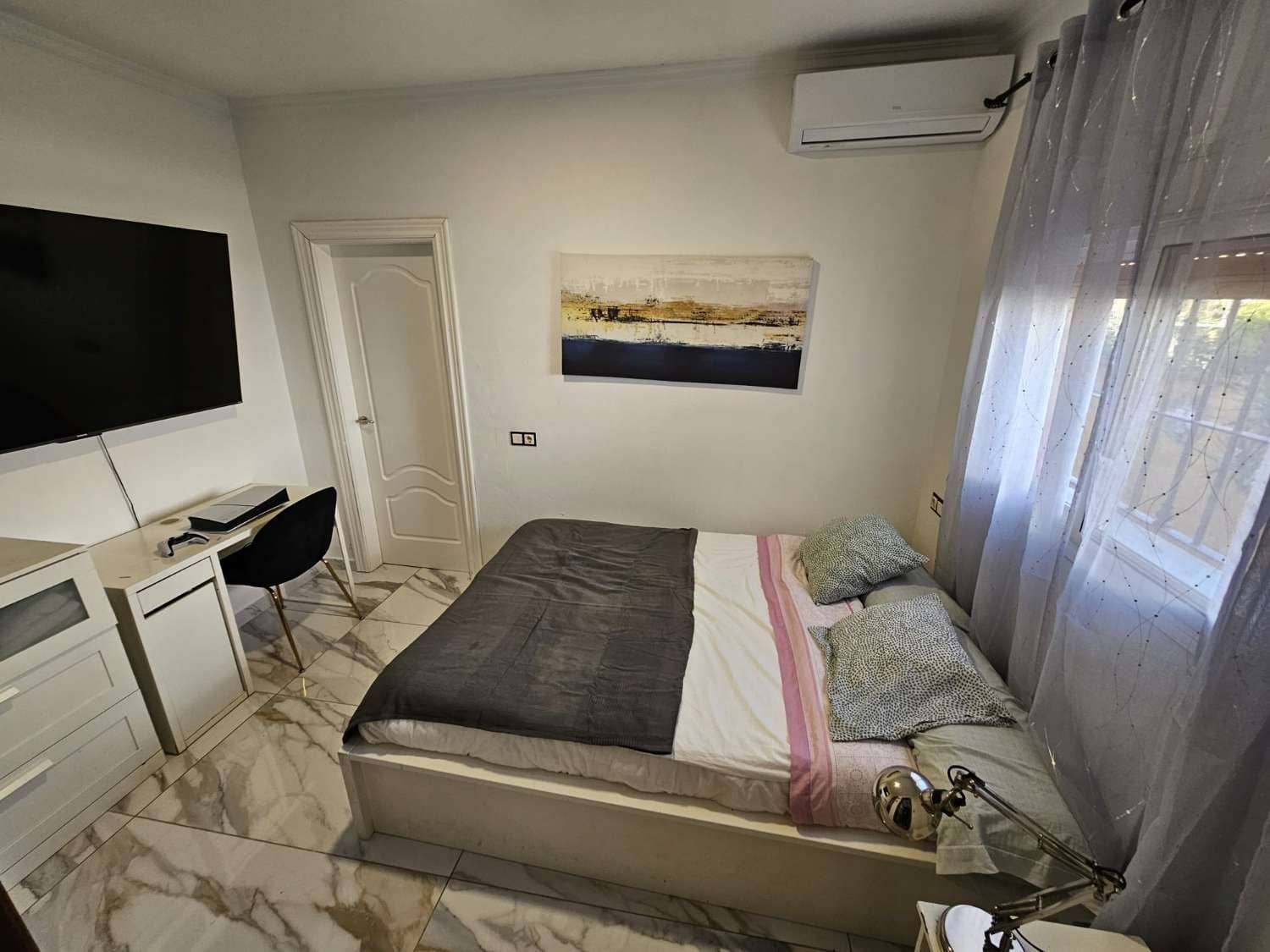 5 bedroom Villa for sale in Alhaurin de la Torre with pool garage - € 975,000 (Ref: 9676726)