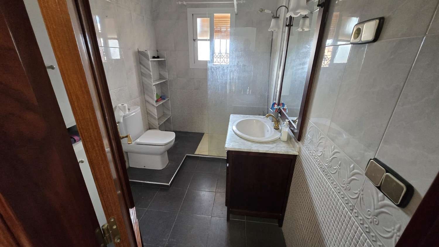 5 bedroom Villa for sale in Alhaurin de la Torre with pool garage - € 975,000 (Ref: 9676726)