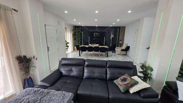 5 soveværelse Villa til salg i Alhaurín de la Torre med swimmingpool garage - € 975.000 (Ref: 9676726)