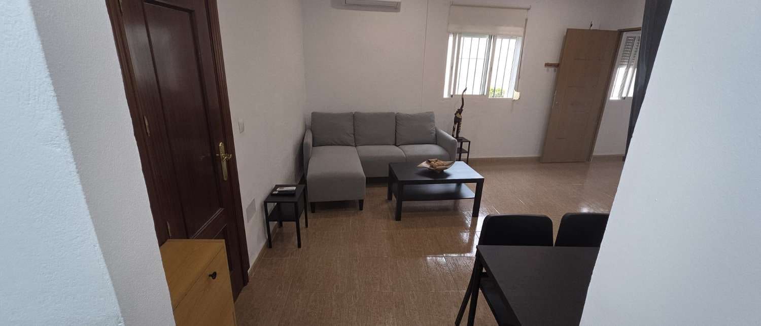 Studio for rent in Alhaurin de la Torre - € 800 (Ref: 9803888)