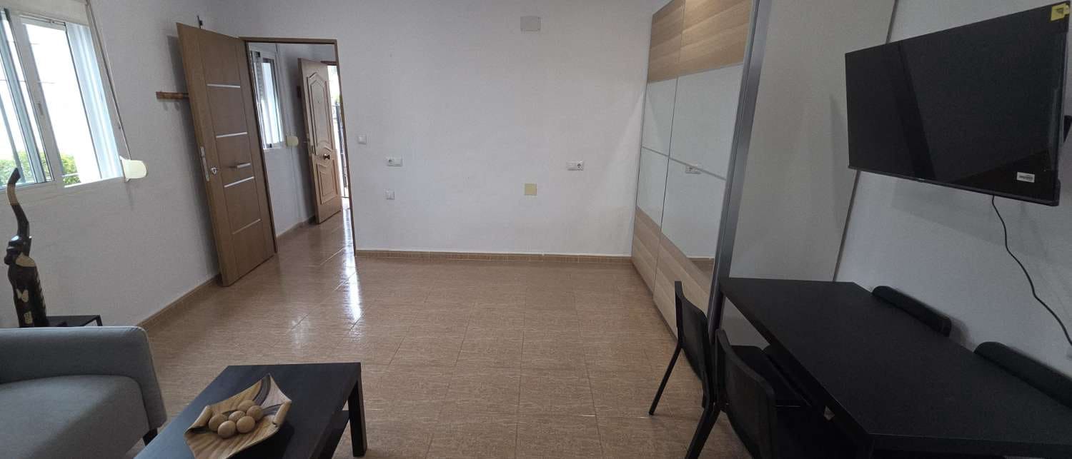Studio for rent in Alhaurin de la Torre - € 800 (Ref: 9803888)