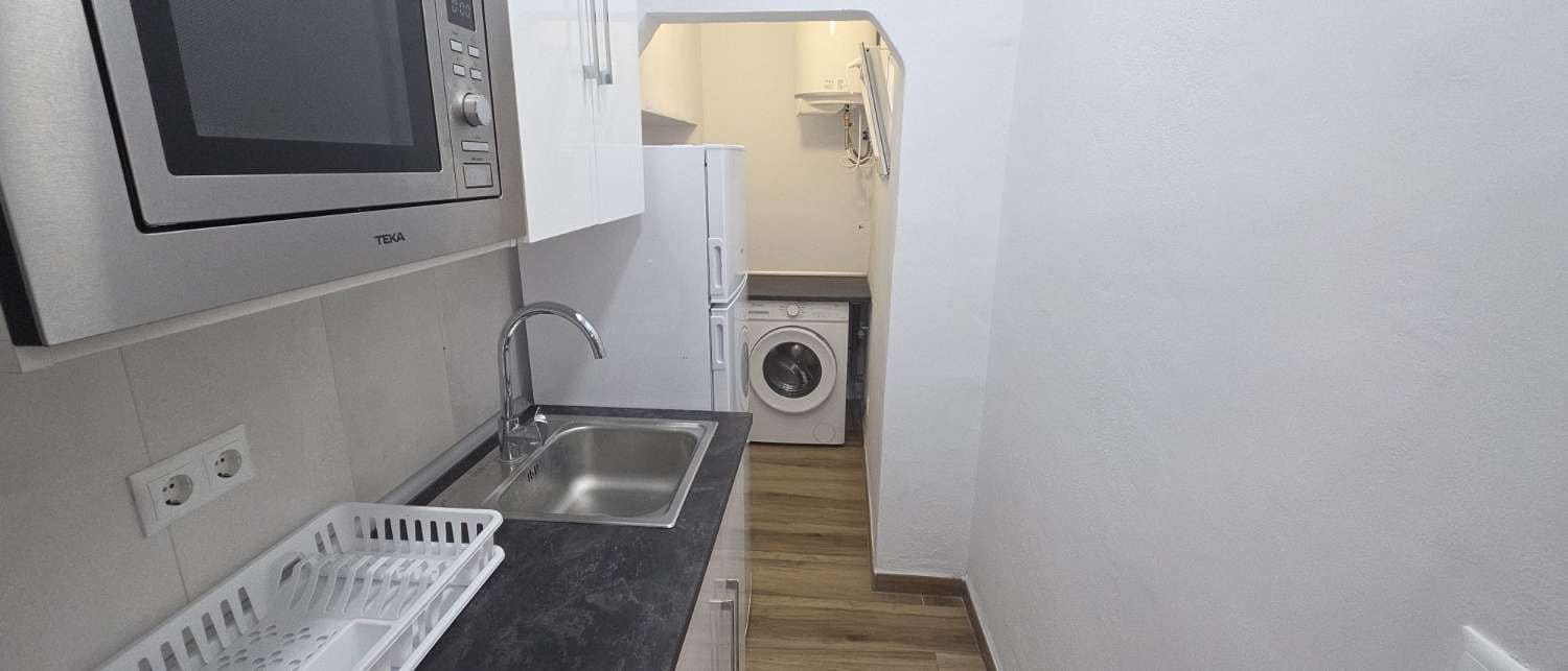 Studio for rent in Alhaurin de la Torre - € 800 (Ref: 9803888)