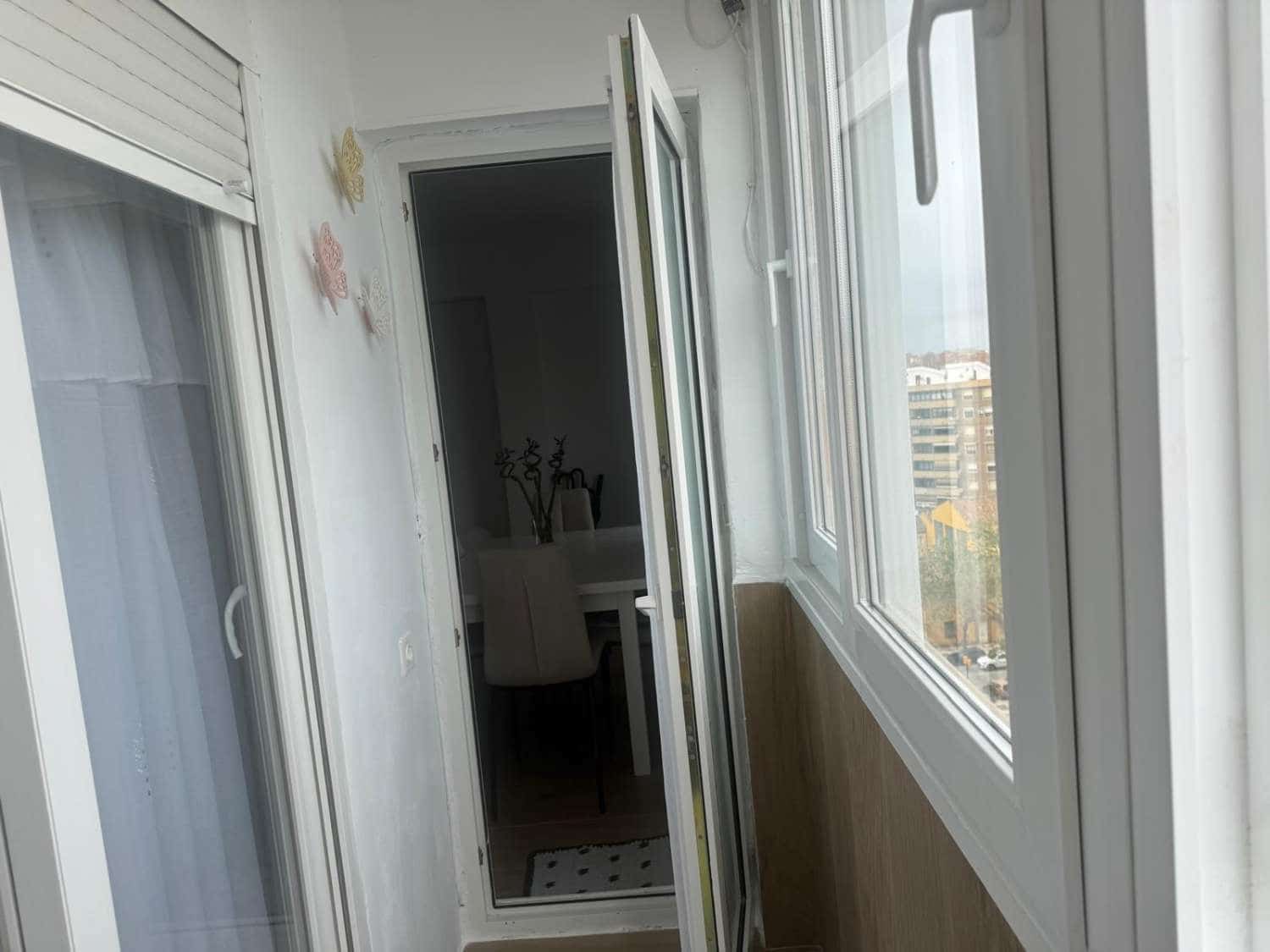 3 soveværelse Lejlighed til salg i Malaga by - € 425.000 (Ref: 9811201)