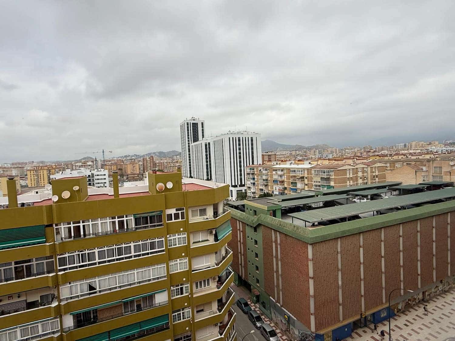 3 soveværelse Lejlighed til salg i Malaga by - € 425.000 (Ref: 9811201)