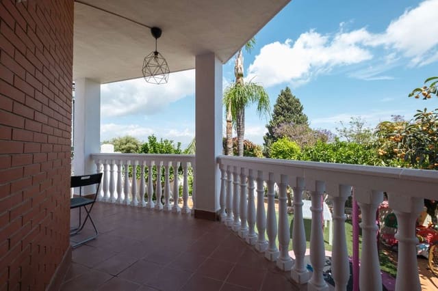3 chambre Villa/Maison Semi-Mitoyenne à vendre à Alhaurín de la Torre avec piscine - 560 000 € (Ref: 9816968)
