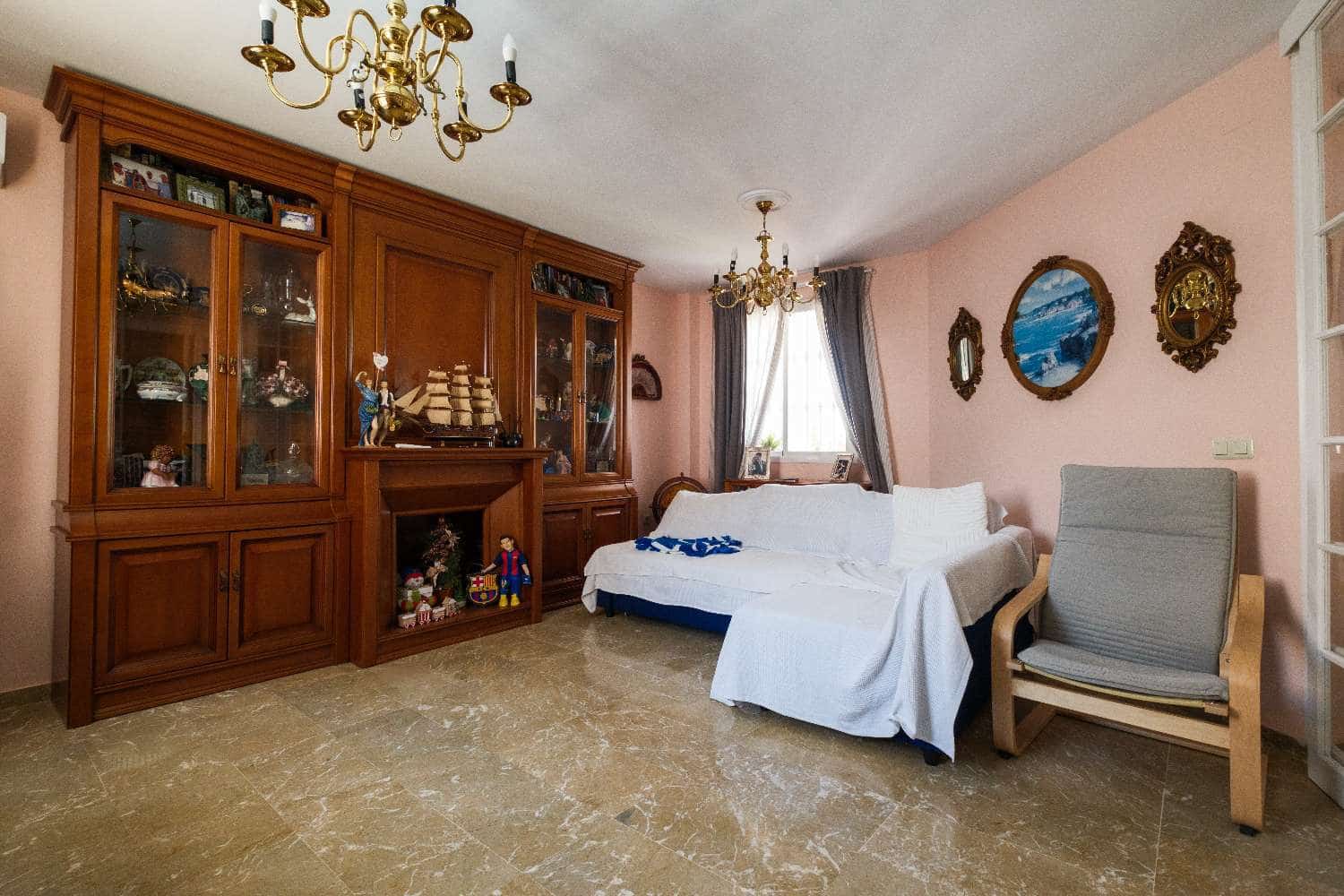 3 chambre Villa/Maison Semi-Mitoyenne à vendre à Alhaurin de la Torre avec piscine - 560 000 € (Ref: 9816968)