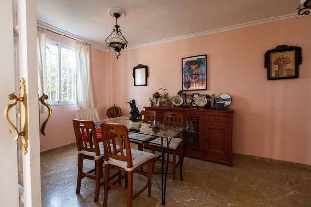 3 chambre Villa/Maison Semi-Mitoyenne à vendre à Alhaurín de la Torre avec piscine - 560 000 € (Ref: 9816968)
