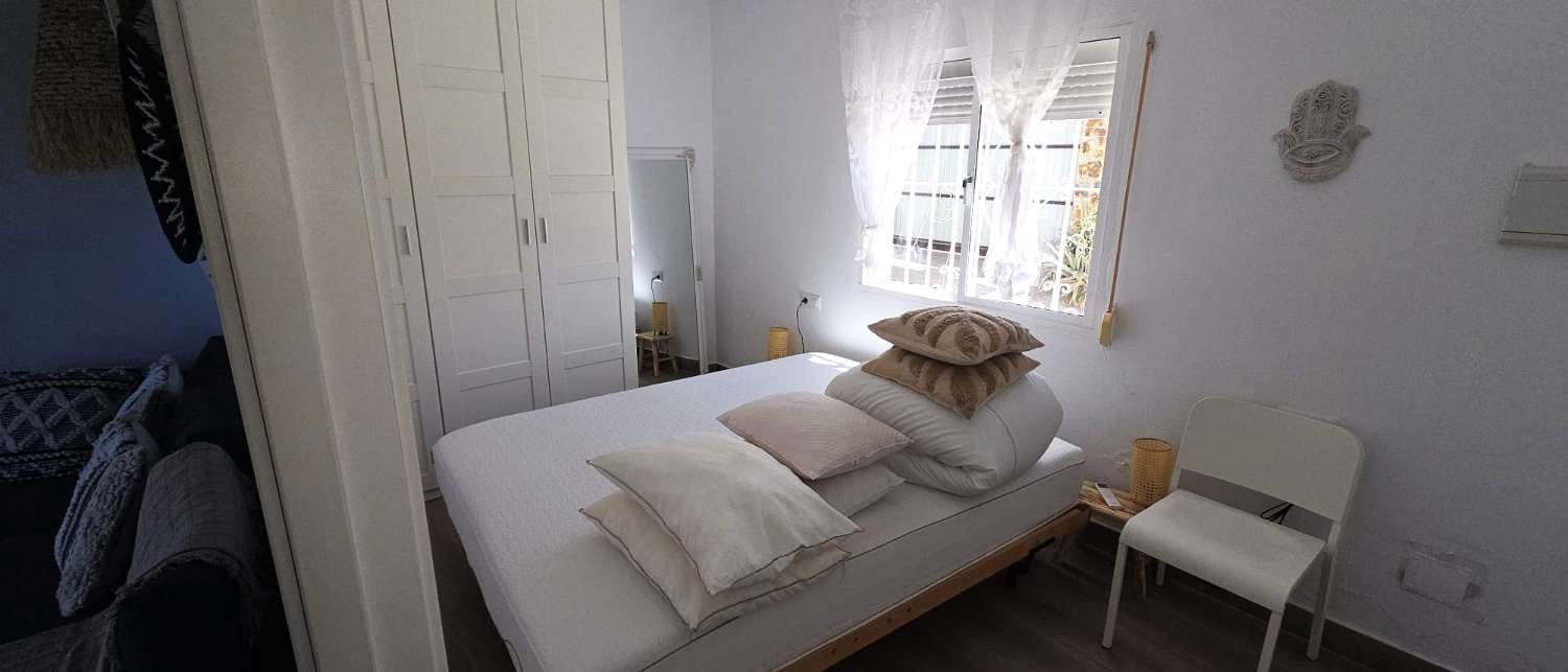 6 quarto Moradia Geminada para venda em Alhaurin de la Torre com piscina - 575 000 € (Ref: 9859041)