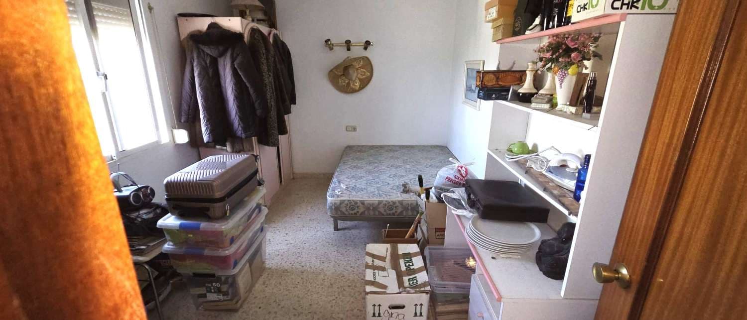 6 quarto Moradia Geminada para venda em Alhaurin de la Torre com piscina - 575 000 € (Ref: 9859041)