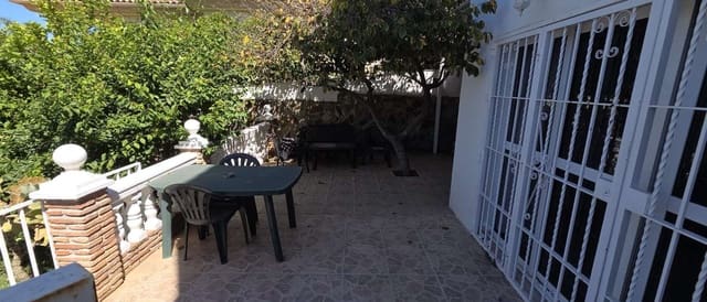 6 quarto Moradia Geminada para venda em Alhaurín de la Torre com piscina - 575 000 € (Ref: 9859041)