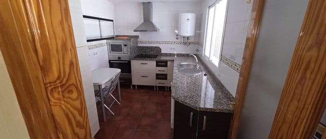 Villa/Maison Semi-Mitoyenne de 3 chambres à louer à Alhaurín de la Torre avec garage - 1 350 € (Ref: 9859042)
