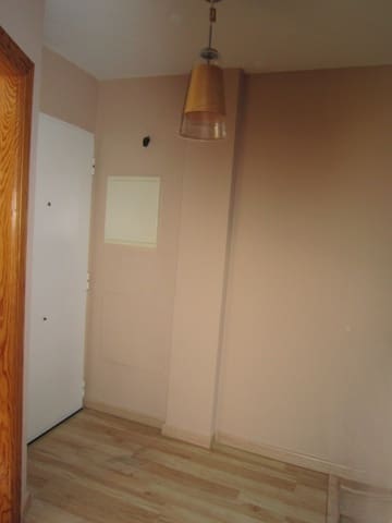 Villa/Maison Semi-Mitoyenne de 3 chambres à louer à Alhaurín de la Torre avec garage - 1 350 € (Ref: 9859042)