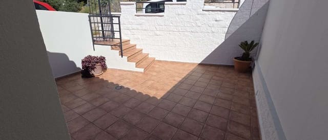 Villa/Maison Semi-Mitoyenne de 3 chambres à louer à Alhaurín de la Torre avec garage - 1 350 € (Ref: 9859042)